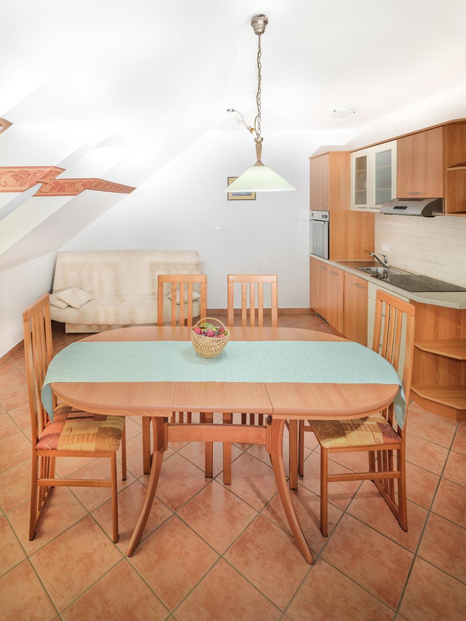 Apartments Suster Stari Trg ob Kolpi エクステリア 写真