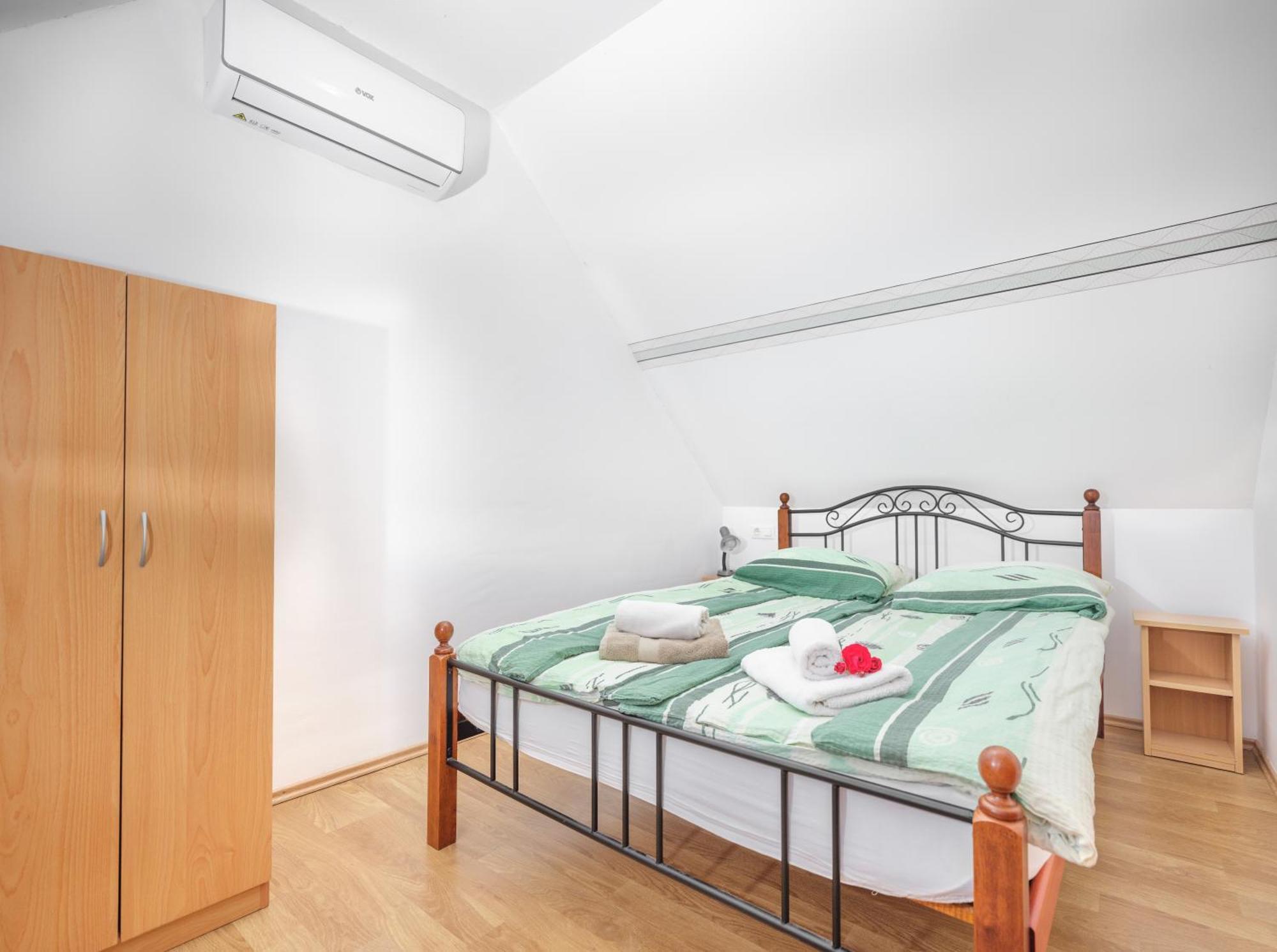 Apartments Suster Stari Trg ob Kolpi エクステリア 写真